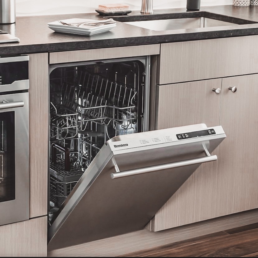 Blomberg Dishwashers Fit Right into Any Kitchen 