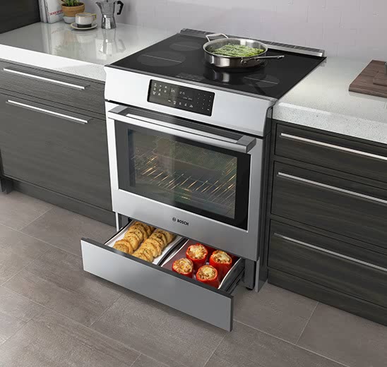 How Luxury Ranges & Stoves Enhance Home Cooking 3