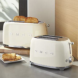 Pairing Aesthetics & Performance in Smeg’s Small Appliances 4